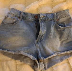 🚫SOLD🚫 Bullhead denim shorts Sz 3